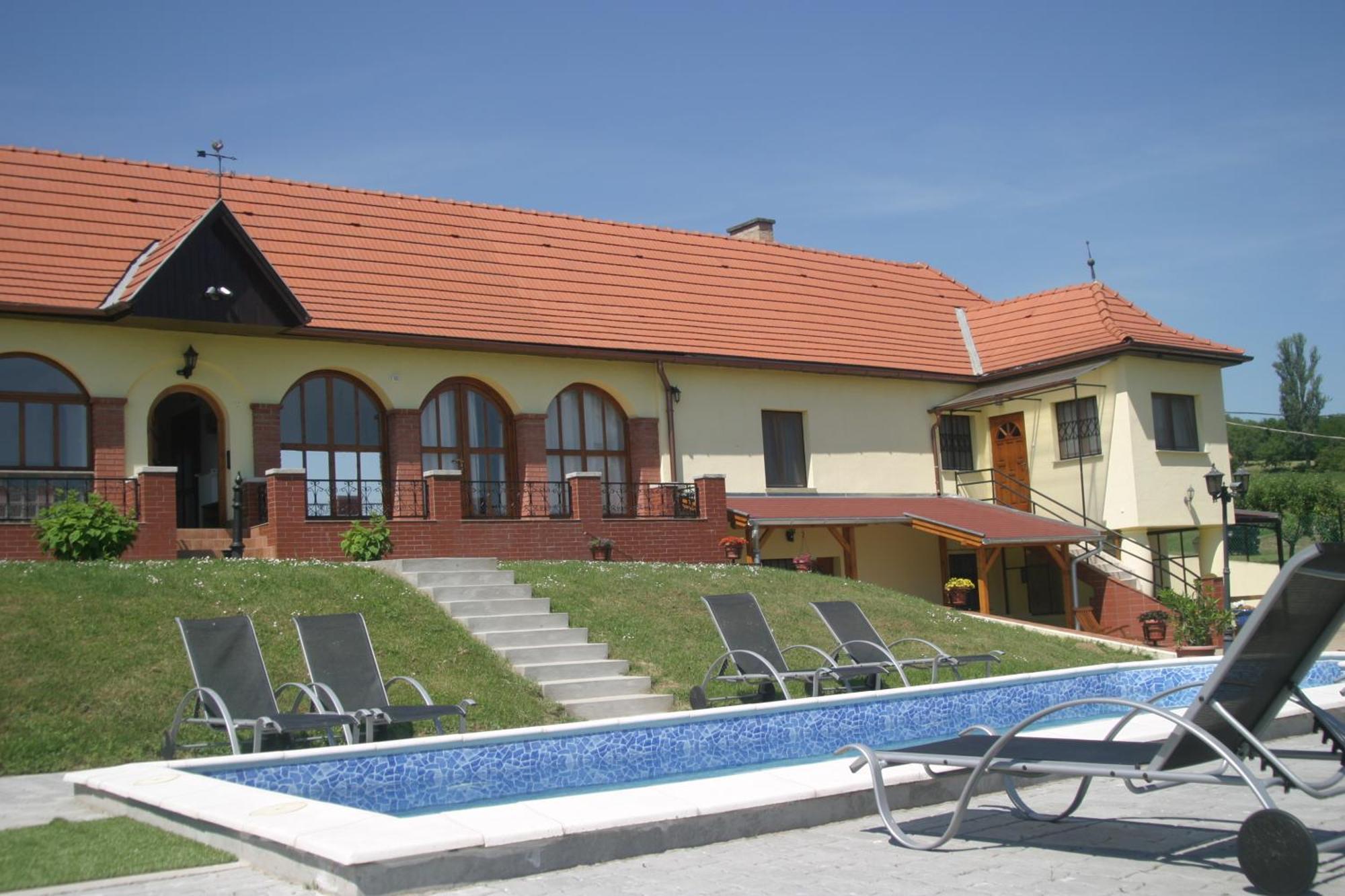 Villa Teleki Eksteriør bilde