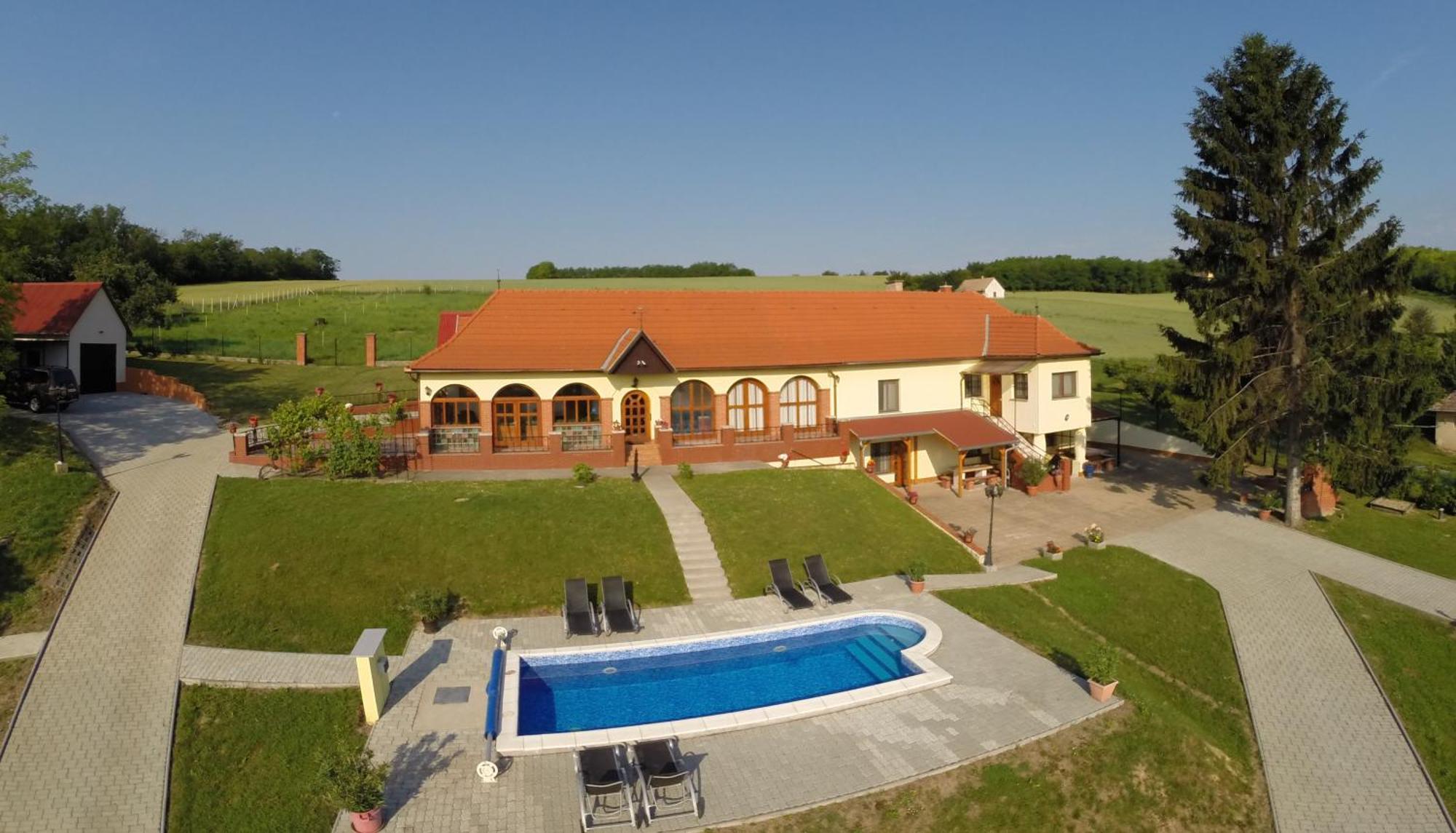 Villa Teleki Eksteriør bilde