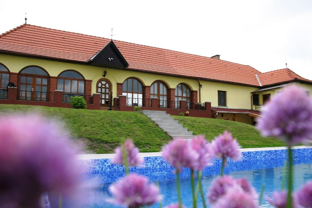 Villa Teleki Eksteriør bilde